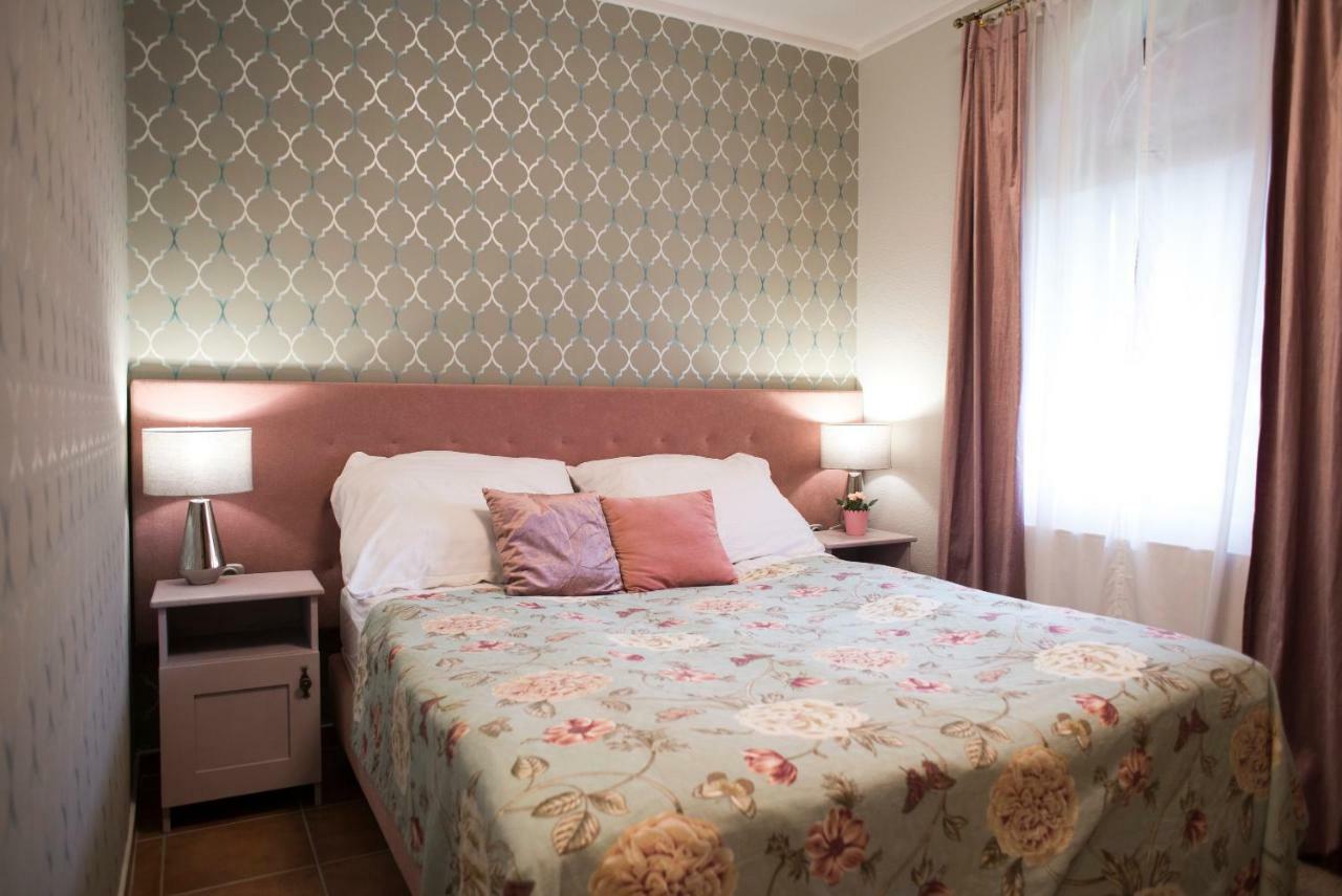 Szent Anna Panzio Hotel Esztergom Eksteriør billede